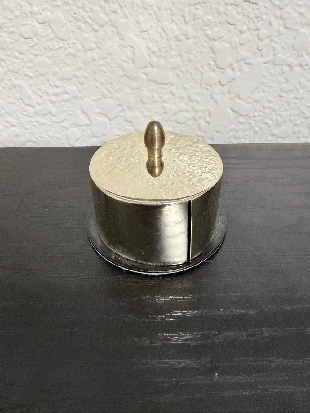 Metal Desktop Round Stamp Holder